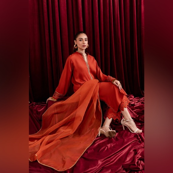 Fire rust matching set Pakistani outfit - Picture 3 of 4